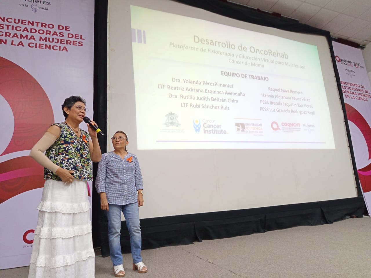 Presentación en Foro de Investigadoras